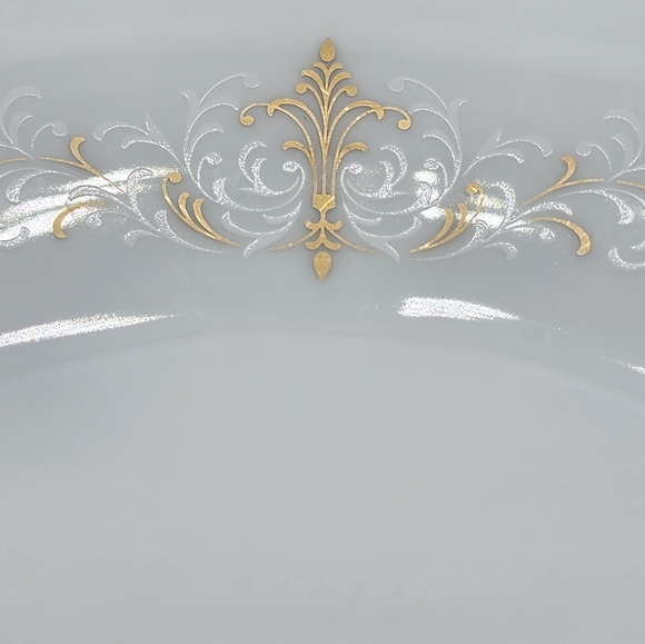 Noritake "Courtney" Dinner Service - Picture 2 of 5